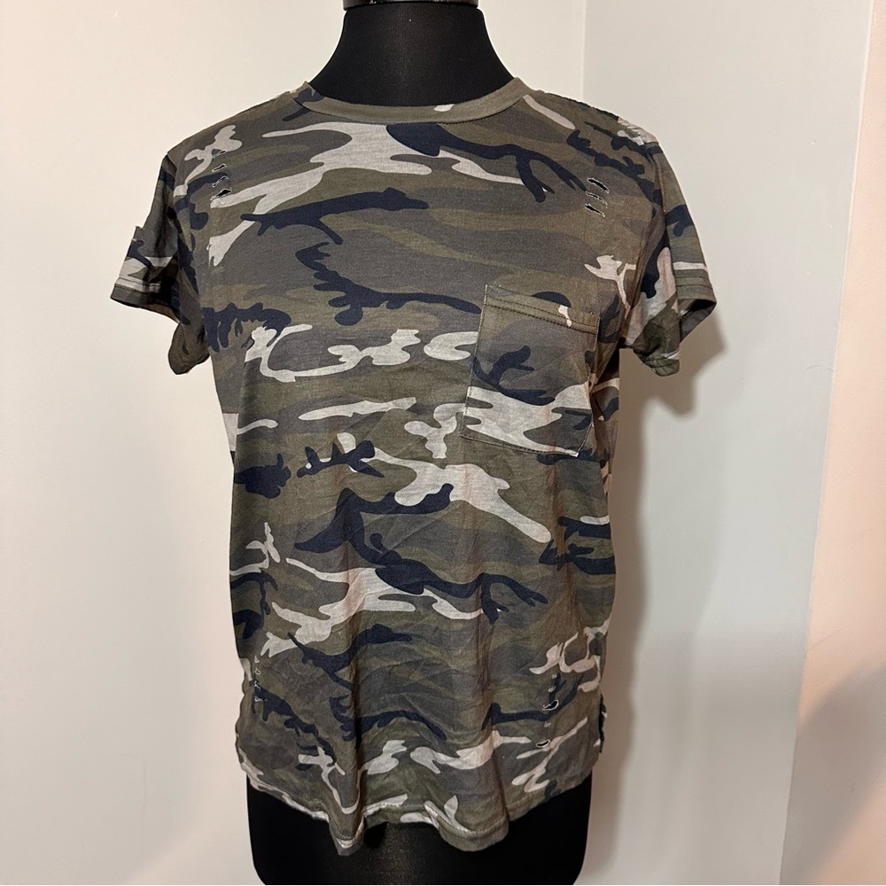 Shein Camouflage T Shirt in Size Medium